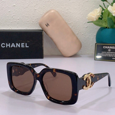 Women Latest Butterfly Sunglasses With Logo Initial