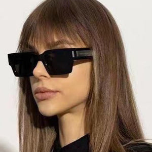 Classic line Luxurious Arms Sunglasses For Women