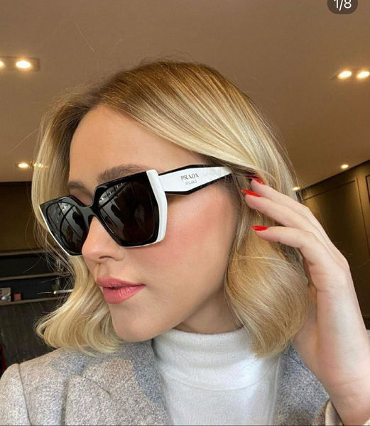 Elegant and  Over sized  Sunglasses with Brand  logo