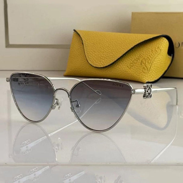 Elegant and Stylish Cat Shape Frame Sunglass For Women