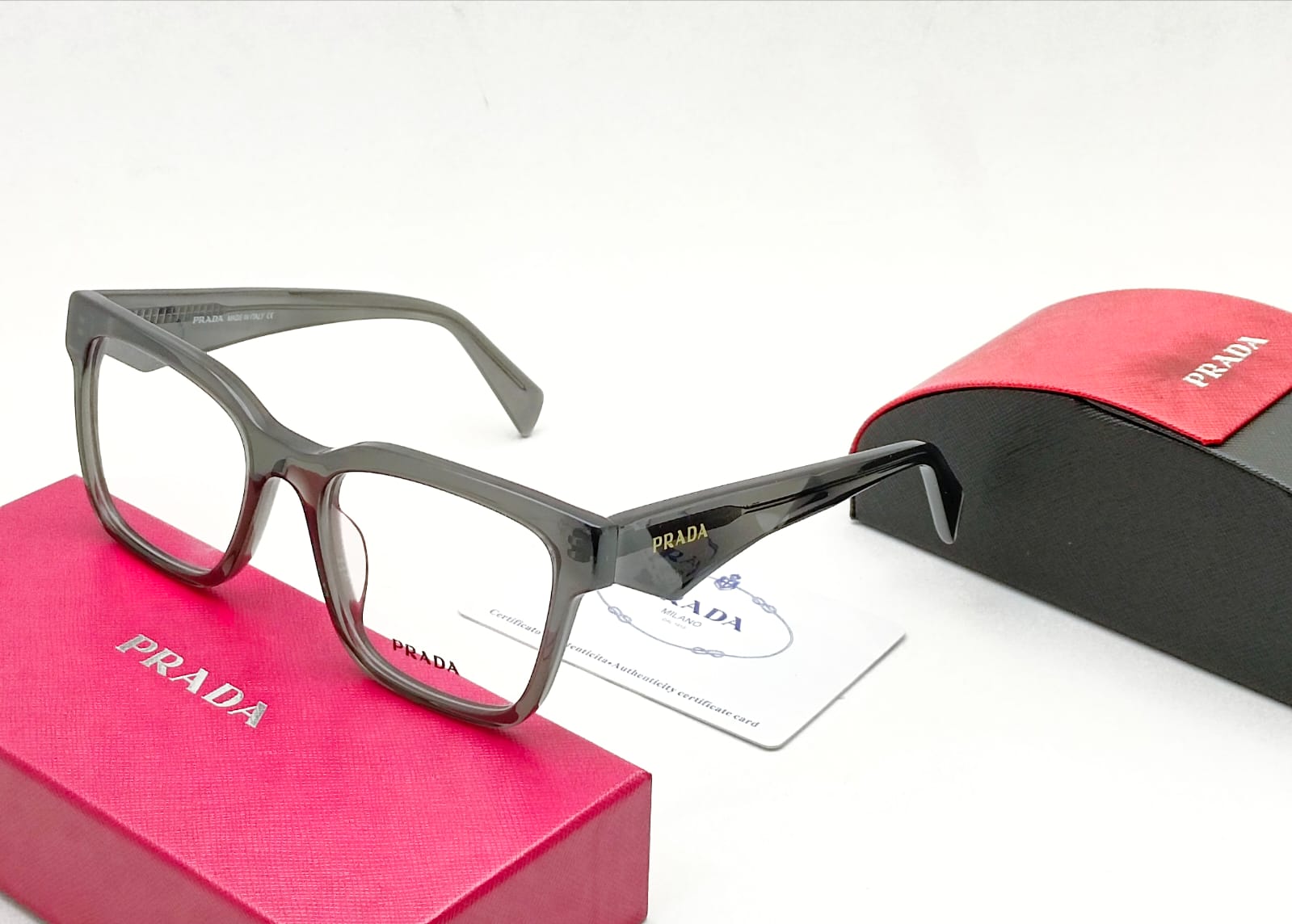 Stylish and Fashionable Casual Frame for  Men