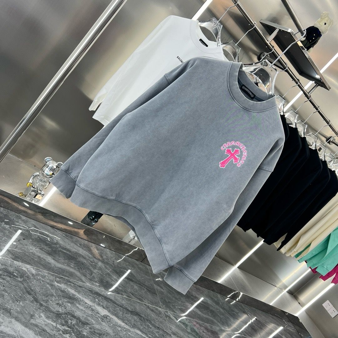 Luxury Sweatshirt With Brand Logo Print – Yard of Deals