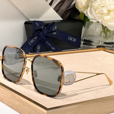 Elegant and Stylish Premium Sunglass For Women