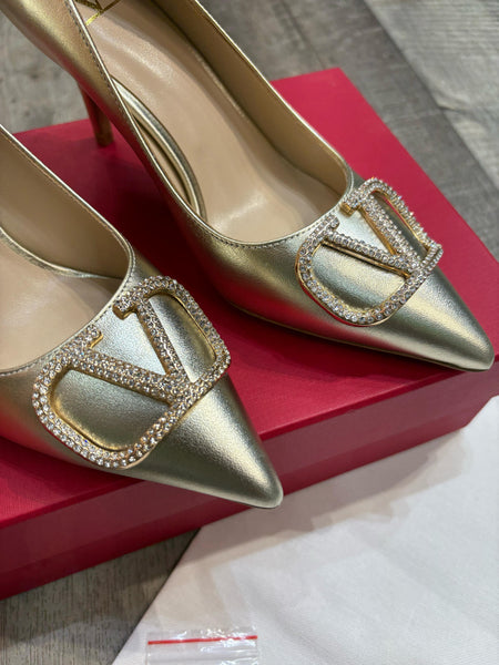 Premium Brand  V Logo Embellished Pump Heel Sandal