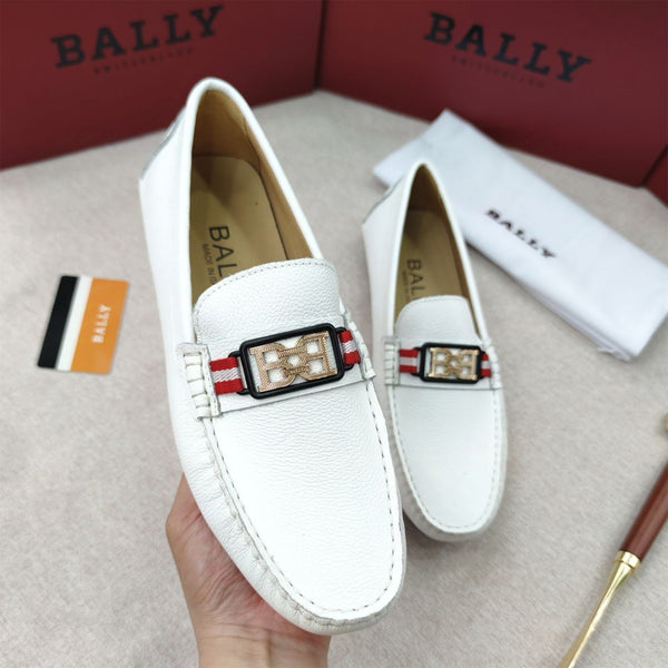 Luxury White Leather Loafers Signature Stripe