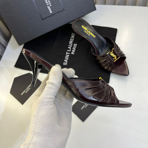 Elegant Open-Toe Heeled Slippers with Signature Gold Accent