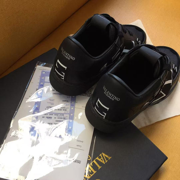 Men Premium All-Black Low-Top Street Sneakers – Bold Monogram Design