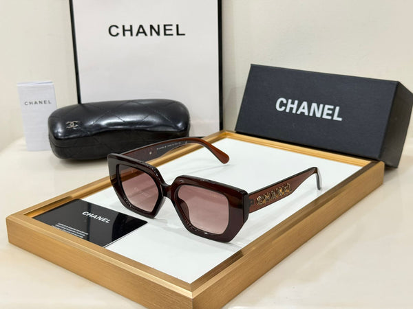 Oversized Square Sunglasses – Luxury Statement Design
