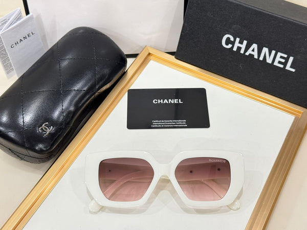 Oversized Square Sunglasses – Luxury Statement Design