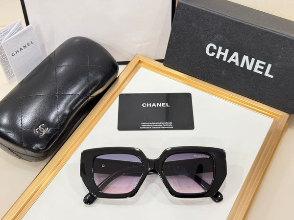 Oversized Square Sunglasses – Luxury Statement Design