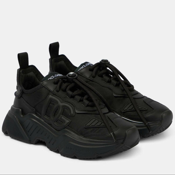 Imported Luxury Chunky Sneakers – Premium All-Black Designer Footwear