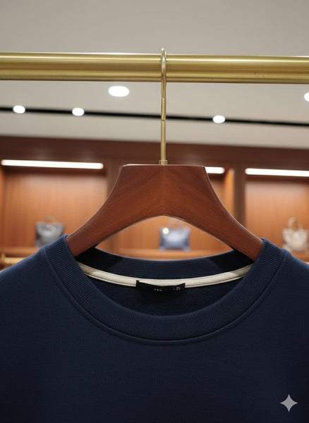 Exclusive Graphic Logo Sweatshirt – Bold & Trendy Style