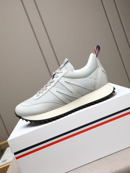 Premium  Brand  Mesh Sneakers Lightweight & Modern Comfort