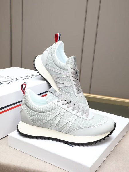 Premium  Brand  Mesh Sneakers Lightweight & Modern Comfort