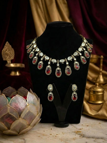 Vintage Elegance Victorian Doublet & Faux Polki Necklace Set