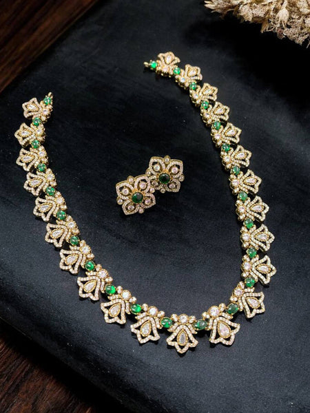 Emerald Bloom Floral Necklace Set