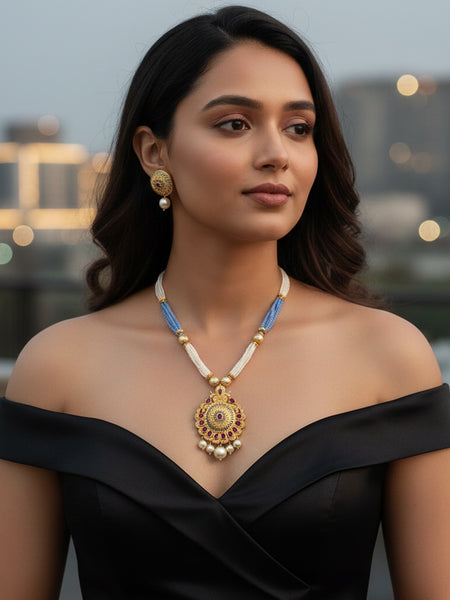 Handcrafted Traditional Kundan & Polki Pendant Set with Onyx Beading