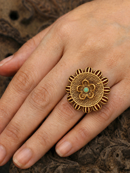 Elegant Vintage Floral Statement Ring for Women