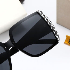 Luxurious Large Frame Sunglasses