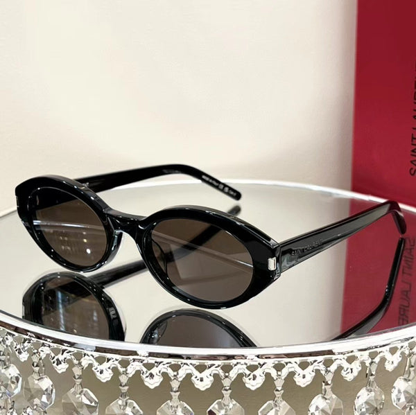 Oval Classic line Sunglasses