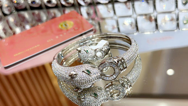 Luxurious Silver Panther Bracelet & Ring  Set