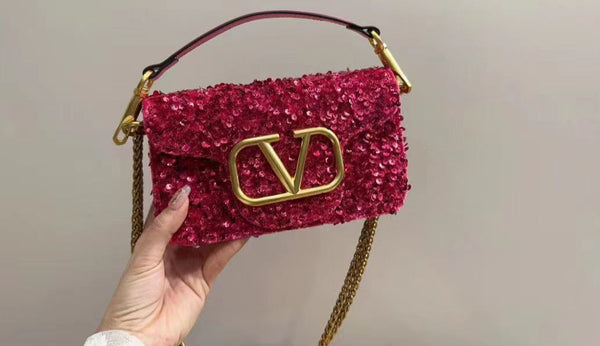 VLOGO small embellished leather shoulder bag