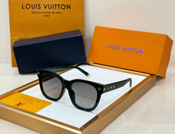 Women Luxury Sunglass With Brand Monogram