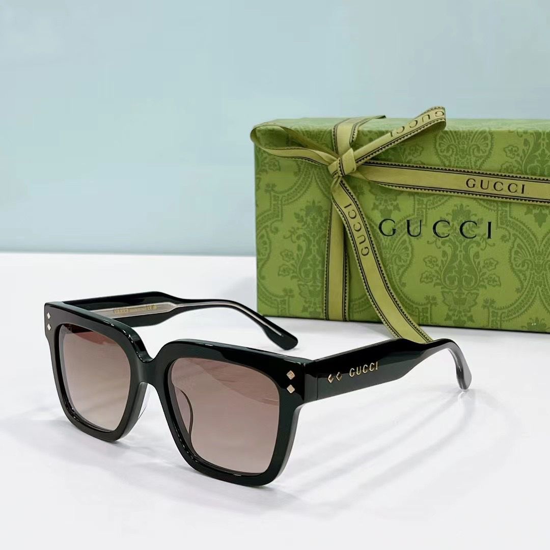 Branded square sunglasses best sale