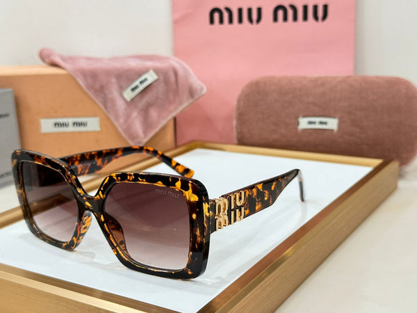 Luxury Rectangular Shape Initial Logo Sunglasses