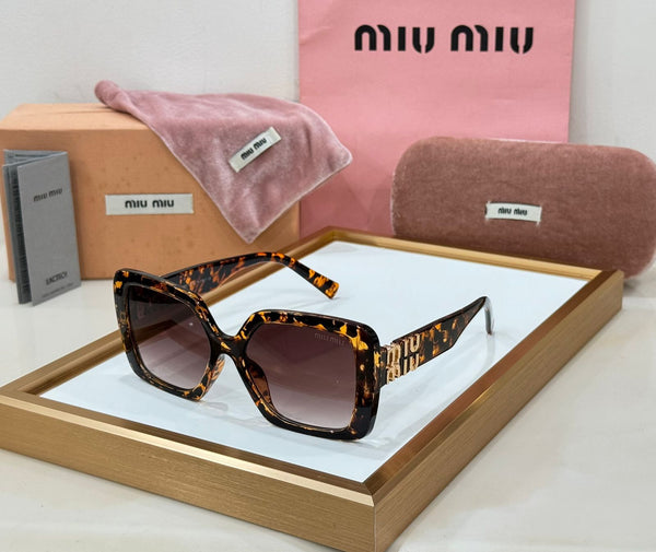 Luxury Rectangular Shape Initial Logo Sunglasses