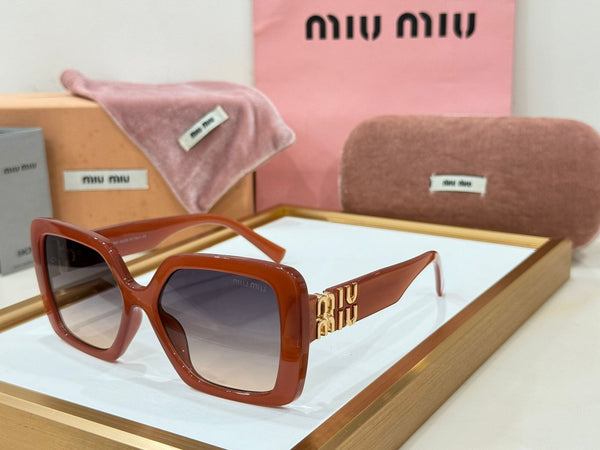 Luxury Rectangular Shape Initial Logo Sunglasses