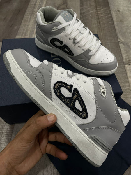 B57 Mid-Top Sneaker