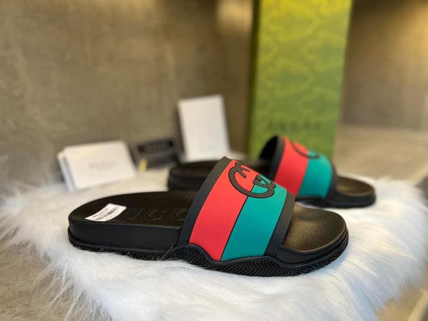 Slide Interlocking G Black Red Green