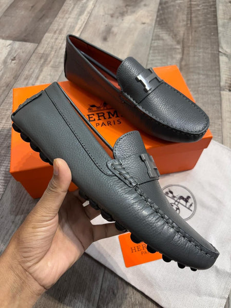 Elegant and Premium H Initial Logo  Loafers