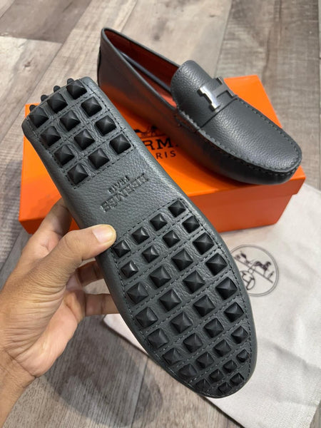 Elegant and Premium H Initial Logo  Loafers