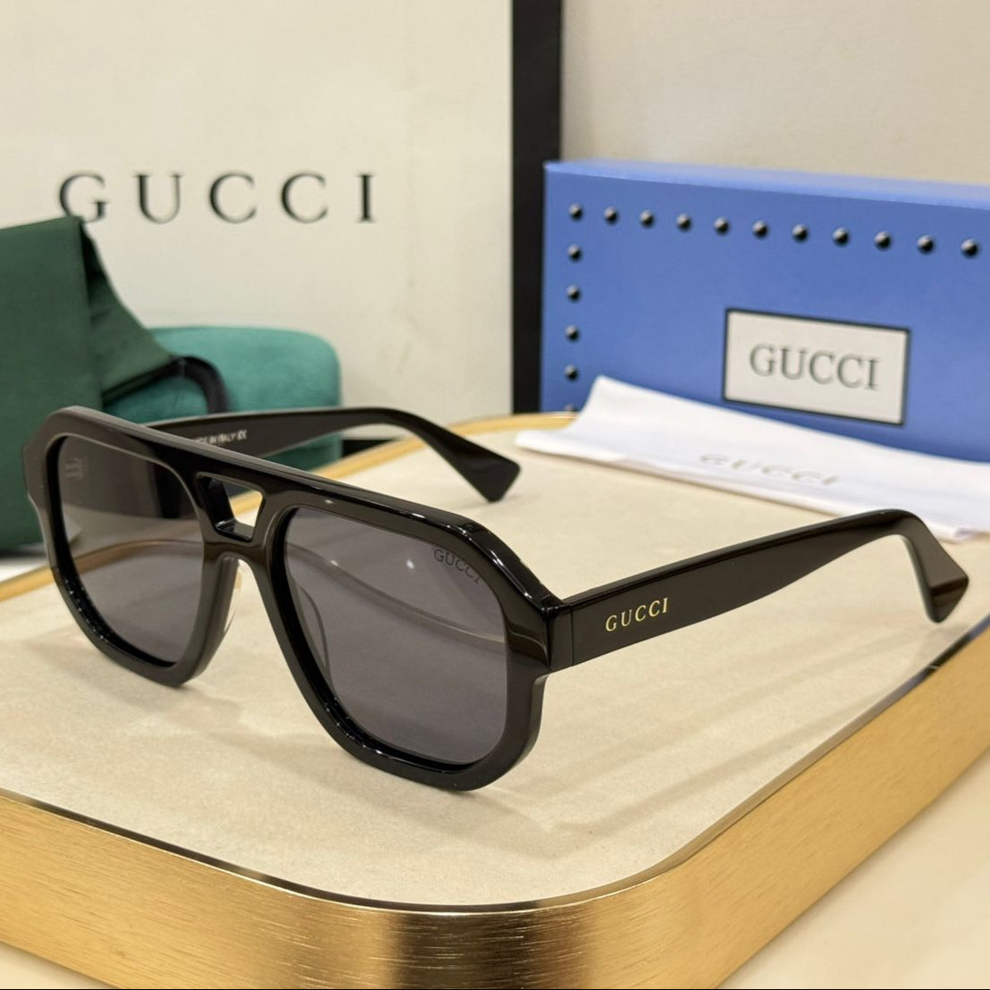 Luxury Eyewear Black Oversized Shield Sunglasses