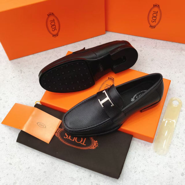 Classic Black Leather Shoes with Signature ‘T’ Buckle for Men