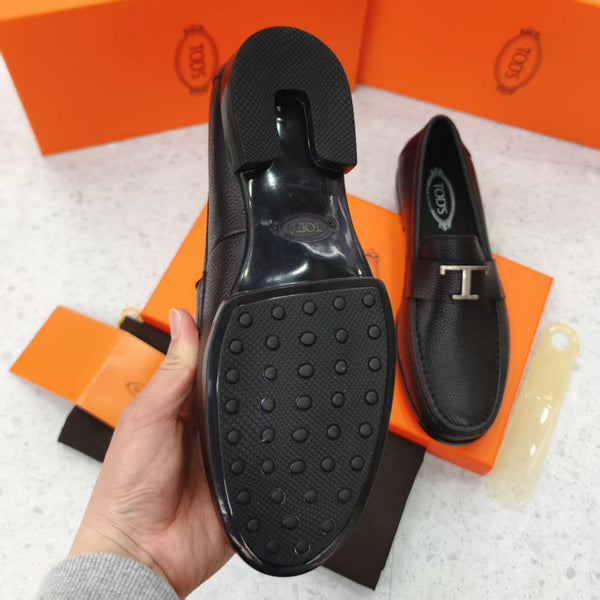 Classic Black Leather Shoes with Signature ‘T’ Buckle for Men