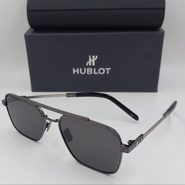 Men’s Gold Tone Square Aviator Sunglasses with Gradient Lenses