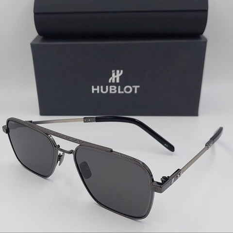 Men’s Gold Tone Square Aviator Sunglasses with Gradient Lenses