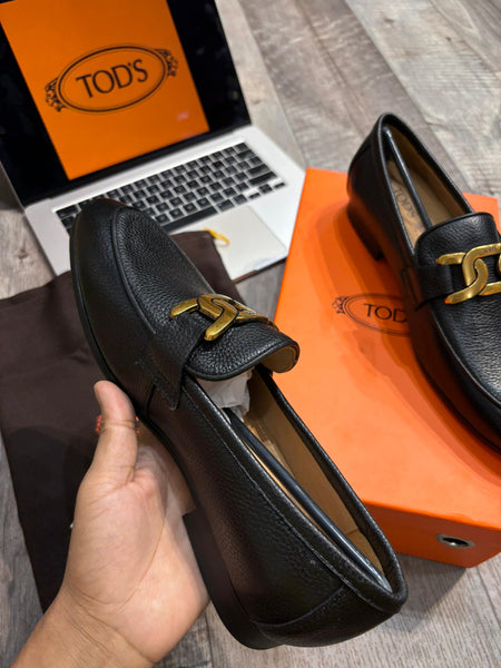 Iconic Black Leather Loafers with Gold Chain Detail