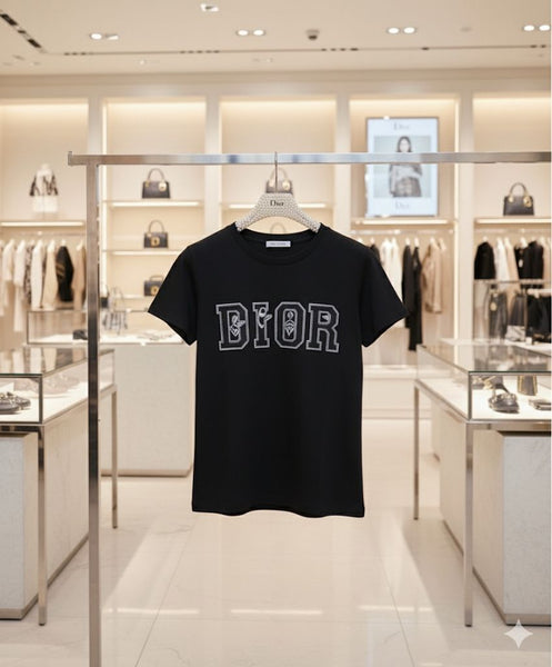 Premium Logo T-Shirt  Iconic Luxury Streetwear Essential