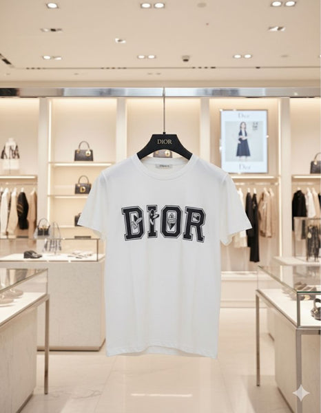 Premium Logo T-Shirt  Iconic Luxury Streetwear Essential