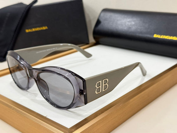 Luxe Bold BB Emblem Oval Shield Sunglasses