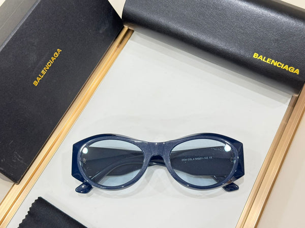 Luxe Bold BB Emblem Oval Shield Sunglasses