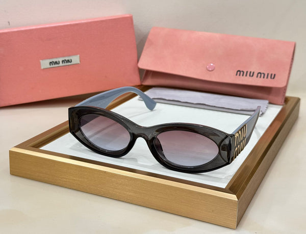 Iconic Premium Cat-Eye Sunglasses with Bold Logo Arms