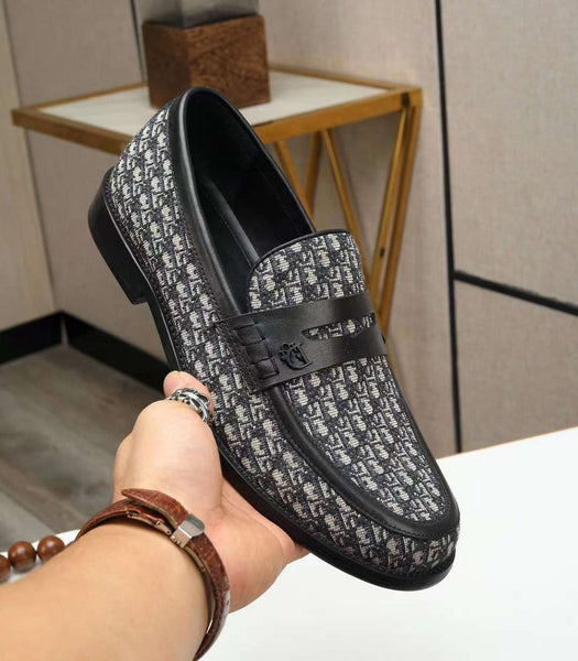 Men’s Luxury Black Textured Shoes with Elegant Strap Design