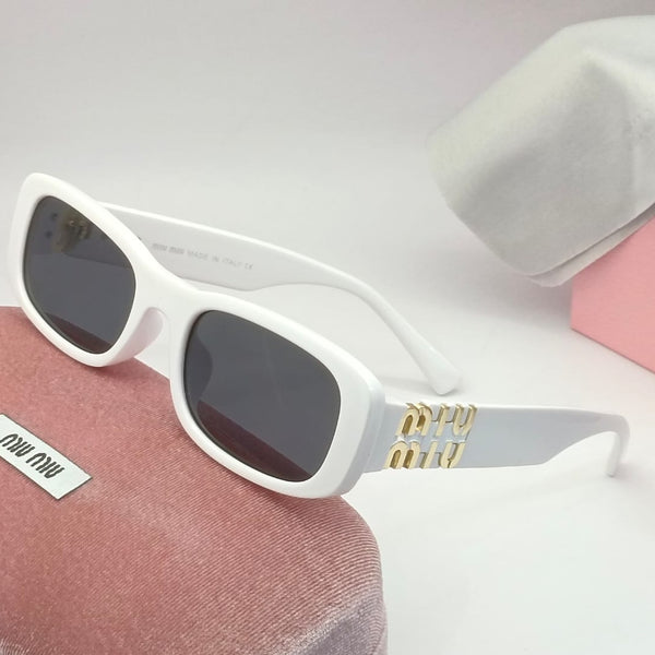 Stylish  Square Sunglasses Trendy Fashion Eyewear