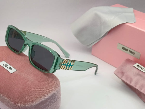 Stylish  Square Sunglasses Trendy Fashion Eyewear