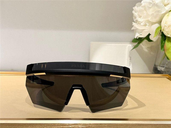 Sporty Designer Shield Style Sunglasses